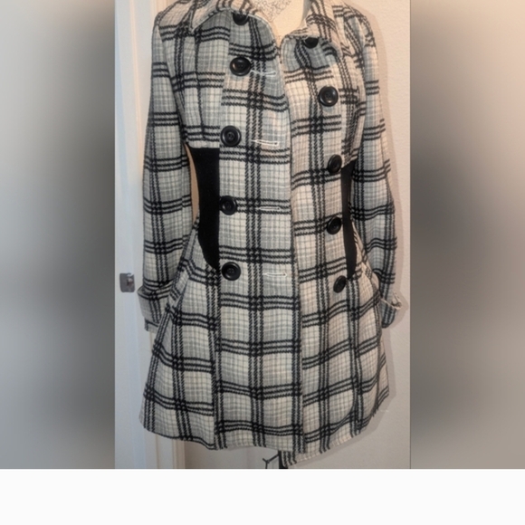 Love Stitch Jackets & Blazers - Plaid Double-Breasted Women's Coat